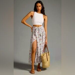 Anthropologie Poplin Tie-Front Side-Slit Midi Skirt White Floral Size Medium EUC